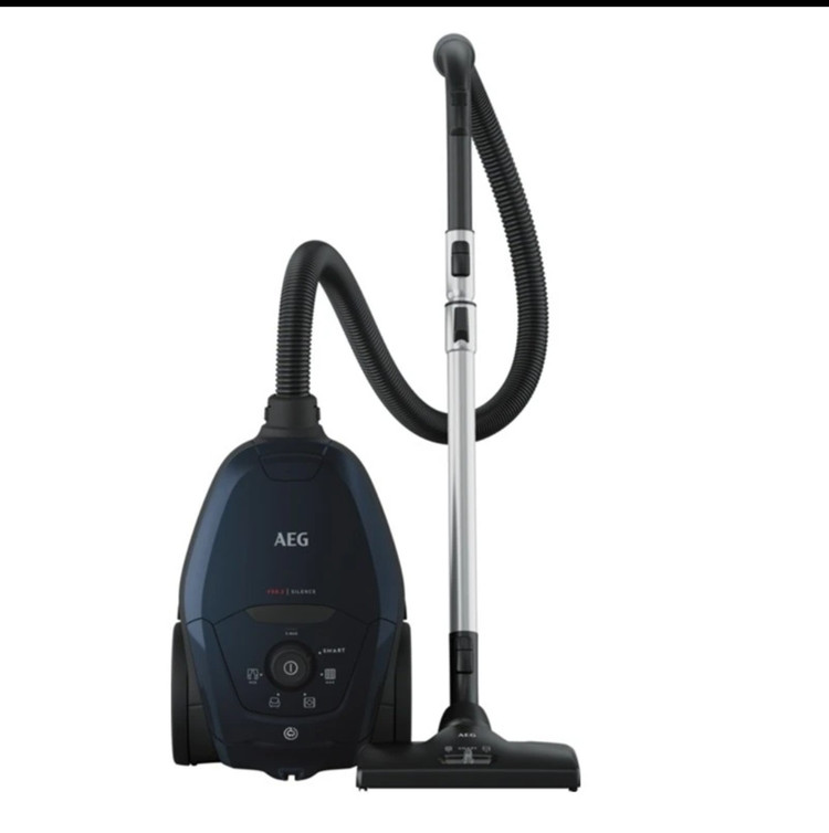 جارو برقی کیسه دار آ ا گ مدل Vx82 _1_2St توان 2200 وات فیلتر HEPA 13 قابل شستشو سیستم Smart Morde تنظیم خودکار مکش صدای 57 دسی بل ، مخزن 3.5 لیتر سیم جمع کن خودکار و شعاع کارکرد 12 متر